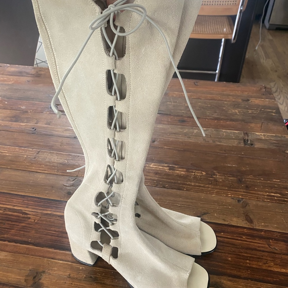 Vintage cream suede lace up open toe boots size 7